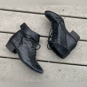 90s Leather Fold Over Peter Pan Boots | Vintage Black Lace Up Ankle Booties